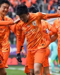 开云体育官网-宿茂臻和韩鹏将再次为鲁能引援补强，未来值得期待，以官宣为准