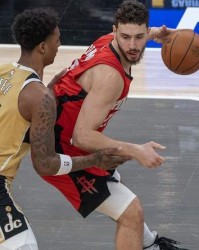 开云体育官网-赢球输人！伊森推人被驱逐！火箭拒绝爆冷，新星10助6断创新高